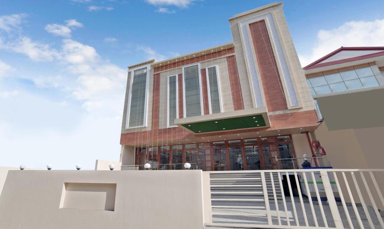 Hotel Treebo G K Residency Near Dehradun Railway Station Extérieur photo